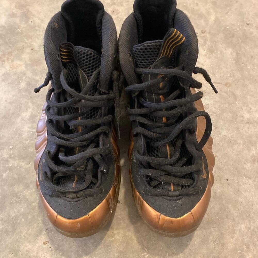 Black and orange nike air